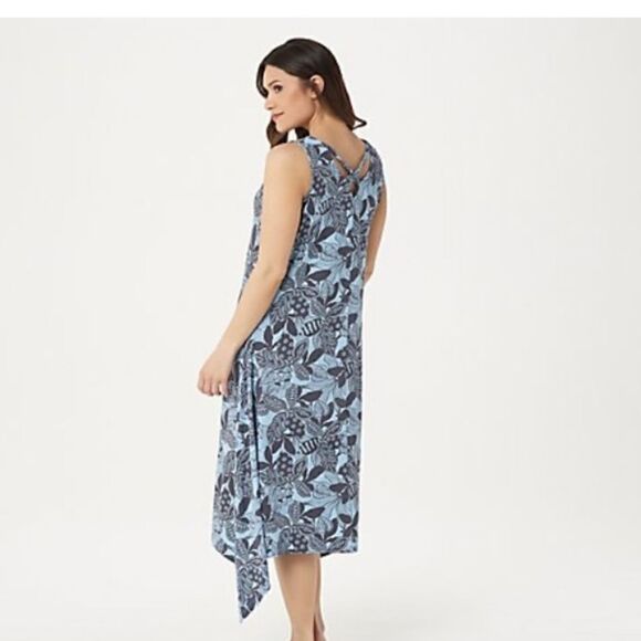 AnyBody Gray Cozy Knit Sharkbite Hem Dress - Picture 2 of 7